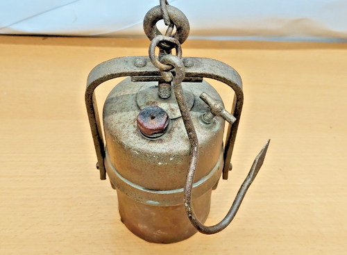 Alte grubenlampe frosch - frosch,