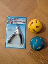 Krallenzange und 2 Futterkugeln für Kannchen