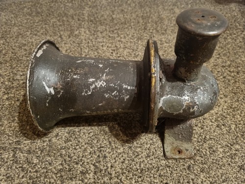 Kleines mechanisches cowey - kleines,