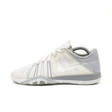 Nike Damen Free TR 6 Sneaker