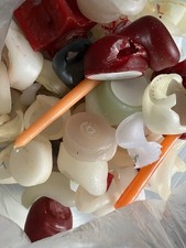 Wachsreste von Kerzen u