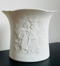 Kaiser Wunderschöne Weiße Porzellanvase,König und Königin auf Pferd