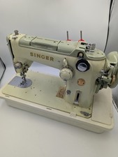 Vintage Singer 319k Nähmaschine mit Koffer und Deckel. Film/TV Requisite Sammlerstück 