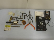 Uhrmacher Werkzeug Antik   Zangen Pinzetten Ersatzteil Omega Messwerkzeug uvm