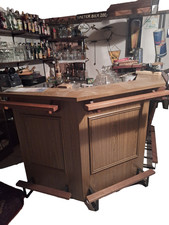 Hausbar, Kellerbar, Theke