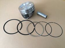 Kolben und Ringsatz als für