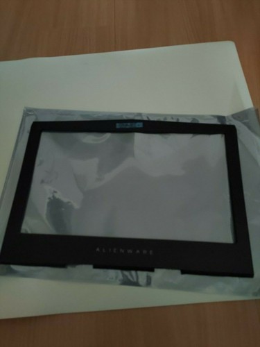 Dell alienware bezel - 15, r3