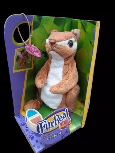 Neugeborenes streifenhörnchen - neugeborenes,