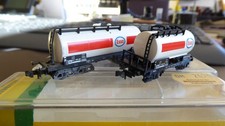 Minitrix - 2 Esso Tankwagen 4-achsig u. 2-achsig -älter aber super