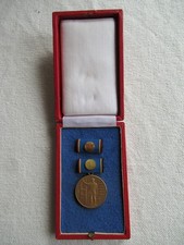 DDR Orden Abzeichen Verdienter Bauarbeiter der DDR im Etui Sammelversand möglich