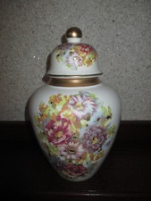 sehr schöne Deckelvase