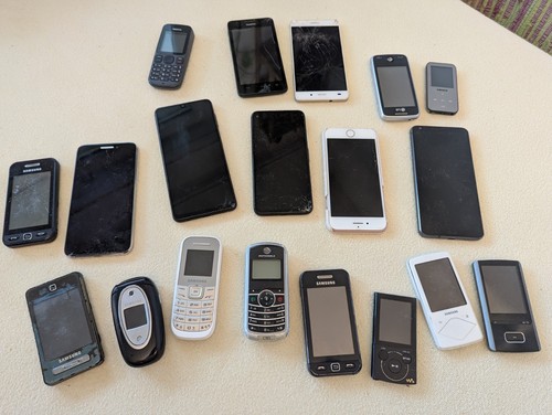 Alte handys und mp3 player - handys,