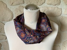 Loop Schal reine Seide Paisley Muster von Helen Leigh