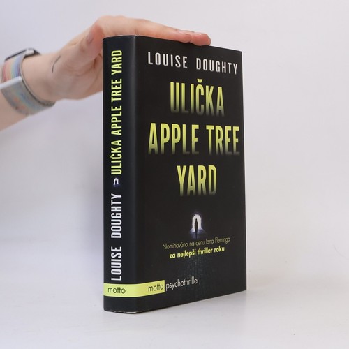 Ulička apple tree yard - tree, yard 