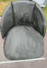 Oldtimer Schlepper Sitzkissen 1-teilig, schwarz, Riemenbefestigung