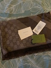 GUCCI* SCHAL TUCH LOGO