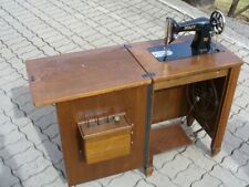 Pfaff Zentralschiff-Nähmaschine Modell 30 in Holzschrank, Bj. 1950er Jahre