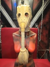 Demask Gasmaske BDSM Domina