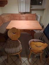 Eckbankgruppe 4tlg. - Große Eckbank, Esstisch, 2 Stühle. 1. Eck Hängeschrank