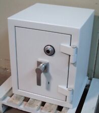 Uhrenbeweger Tresor Zahlenschloß Uhren Wertschutzschrank ECBs Grad 4 Safe 305 Kg