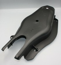 Abdeckung Federlenker rechts