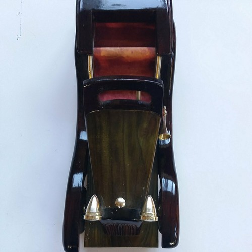 Auto aus holz oldtimer - aus,