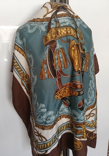 Hermès schal bride cour en - hermès,