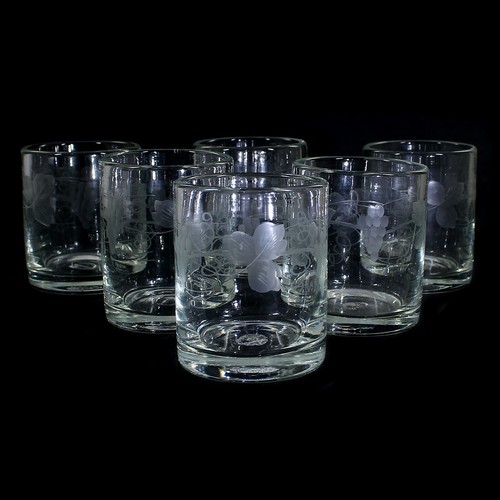 Becher aus farblosem - 6,