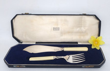 Tolles ART DECO Fisch Vorlege