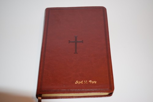 Holman holy bible nkjv - bible,