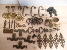 Alte Möbel  Scharniere Beschläge  Griffe Haken Messing Eisen 50 Teile 1,4 Kilo
