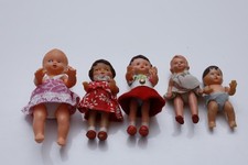 Fünf Ari Püppchen Puppen