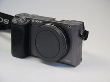 📸  Sony Alpha A6000 24.3MP