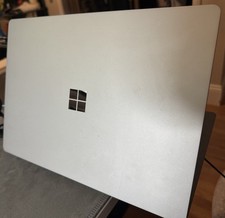 Microsoft Surface 2 W/Charger