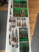 Hirschhornbesteck, insgesamt 52-teilig (56-teilig), Fleisch- und Fischbesteck