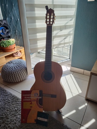 Yamaha c40m - c40m, +