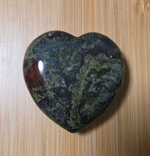 Drachenblut Jaspis Herz -