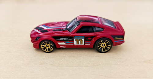 Hot wheels 2019 datsun - |,