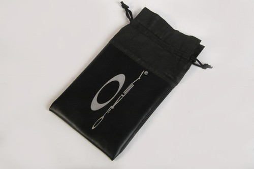OAKLEY