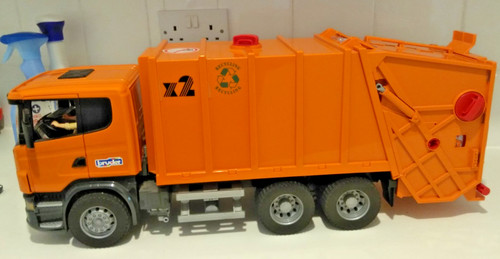Bruder scania mülltonnenwagen - bruder,