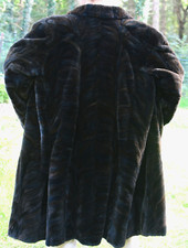 Pelzmantel gefärbte Struktur im Pelz Brauntöne Samtnerz oder Samtwiesel Größe XL