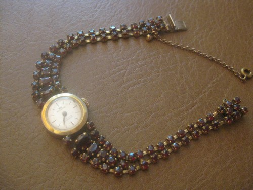 Armbanduhr granat norm gold - armbanduhr,