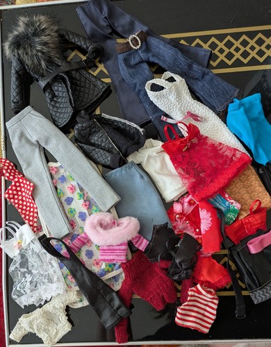 Sammlung von barbie outfits - barbie,