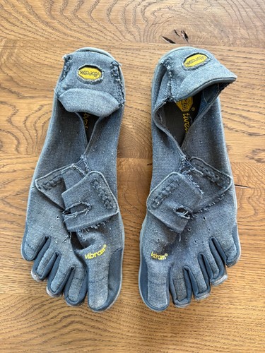 Vibram fivefingers - vibram,