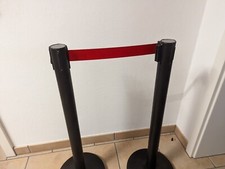 Personenleitsystem Absperrpfosten