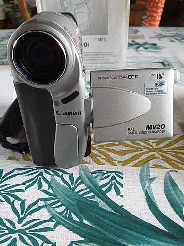 Canon camcorder mv20 - canon,