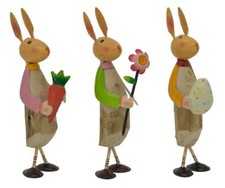 putziger bunter Osterhase mit