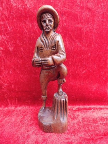 Schöne alte holzfigur - schöne,