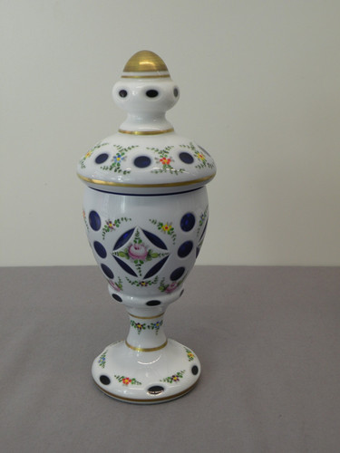 Porzellan pokal mit - mit, deckel