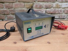 Cleanfix 24V Ladegerät Anderson-Stecker S.P.E. Smart Electronic Battery Charger